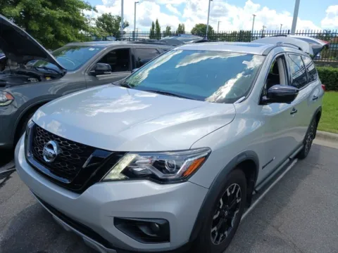 Silver 2020 Nissan Pathfinder SL for sale in Maryville, TN