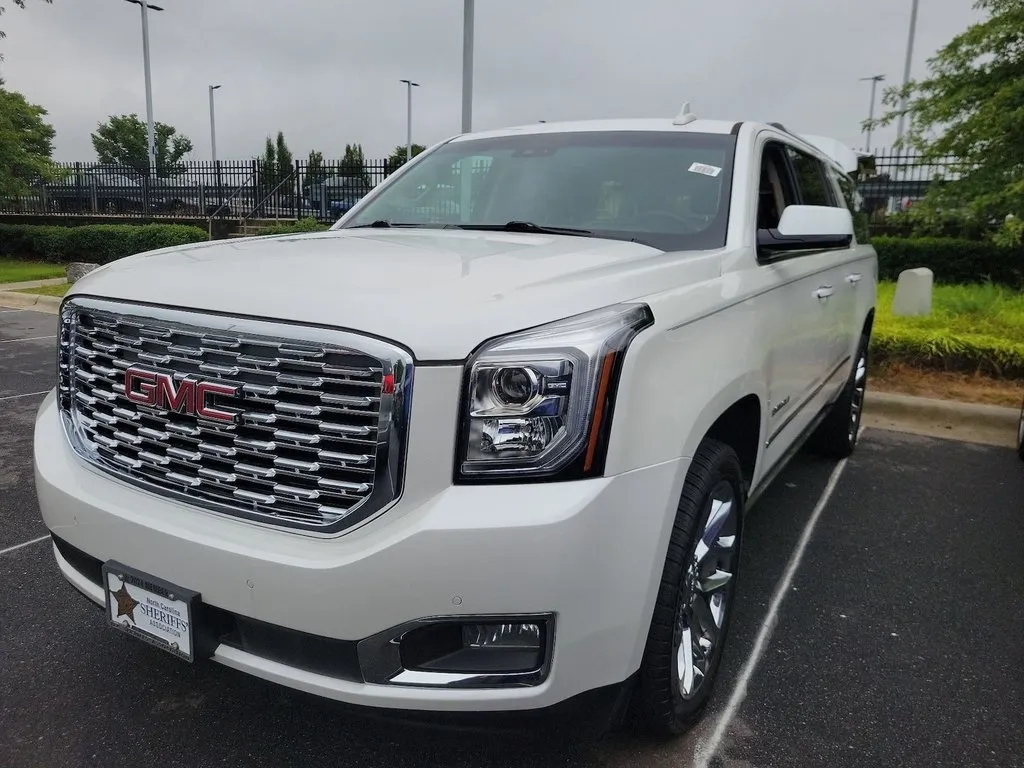White 2018 GMC Yukon XL Denali for sale in Maryville, TN
