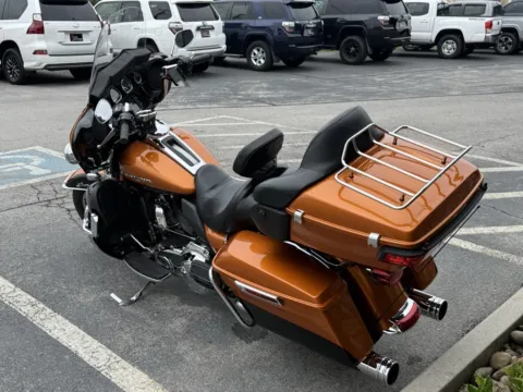 More photos of 2014 Harley-Davidson Electra Glide Ultra Limited at Auto Solutions, TN