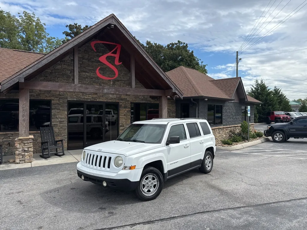 White 2013 Jeep Patriot Sport for sale in Maryville, TN
