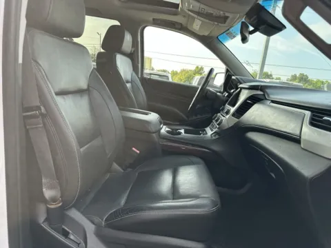 More photos of 2019 GMC Yukon XL SLT at Auto Solutions, TN