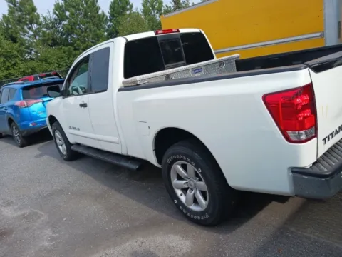 More photos of 2014 Nissan Titan SV at Auto Solutions, TN