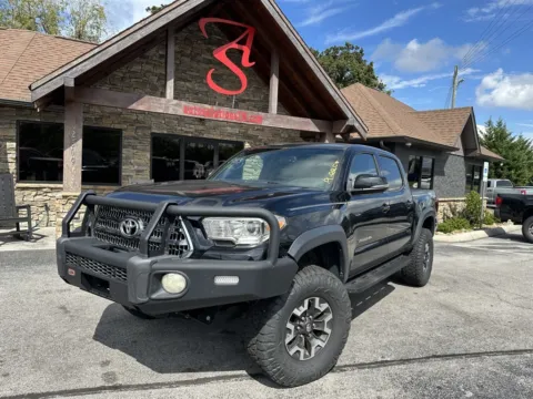 Black 2016 Toyota Tacoma TRD Off-Road for sale in Maryville, TN