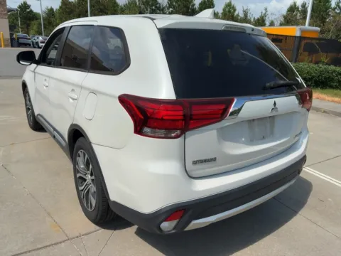 More photos of 2017 Mitsubishi Outlander ES at Auto Solutions, TN