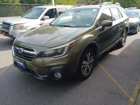 Green 2018 Subaru Outback 2.5i for sale in Maryville, TN