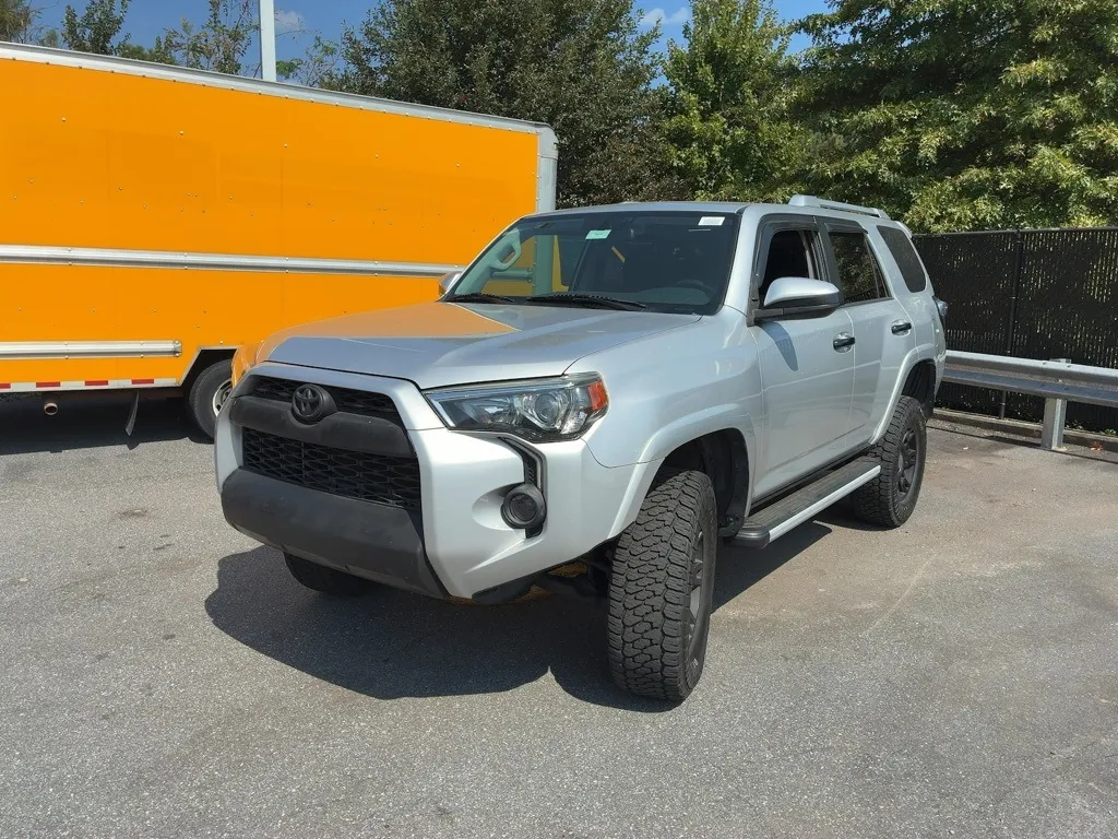 Silver 2017 Toyota 4Runner SR5 for sale in Maryville, TN