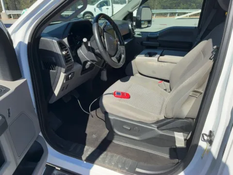 More photos of 2019 Ford F-150 XLT at Auto Solutions, TN