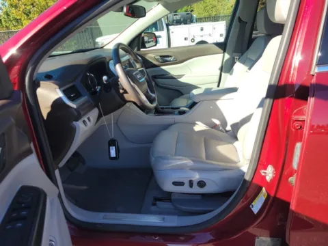 More photos of 2017 GMC Acadia SLT-1 at Auto Solutions, TN