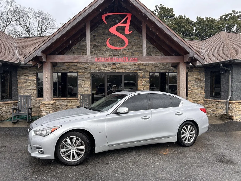 Silver 2016 INFINITI Q50 3.0t Premium for sale in Maryville, TN