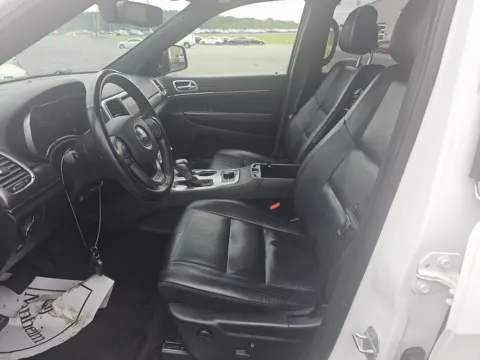 More photos of 2018 Jeep Grand Cherokee Limited at Auto Solutions, TN