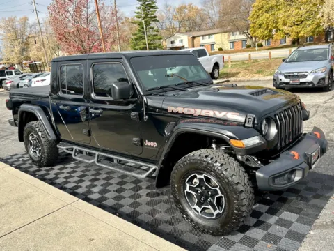 Photos of 2021 Jeep Gladiator Mojave 4x4 for sale in Indianapolis, IN at Midwest Motors