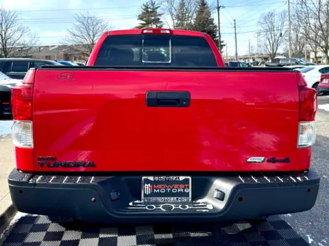 More photos of 2011 Toyota Tundra 4WD Truck Dbl 5.7L FFV V8 6-Spd AT (Natl) at Midwest Motors, IN