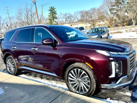 Photos of 2024 Hyundai Palisade Calligraphy FWD for sale in Indianapolis, IN at Midwest Motors