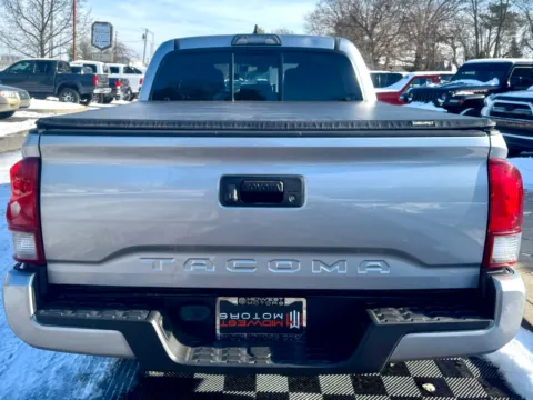 More photos of 2019 Toyota Tacoma SR5 Double Cab 5 ft Bed I4 AT (Natl) at Midwest Motors, IN