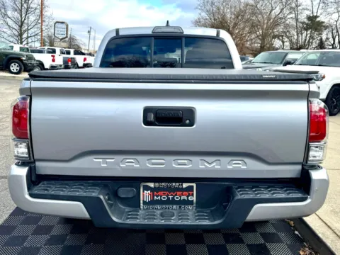 More photos of 2019 Toyota Tacoma SR5 Double Cab 5 ft Bed I4 AT (Natl) at Midwest Motors, IN