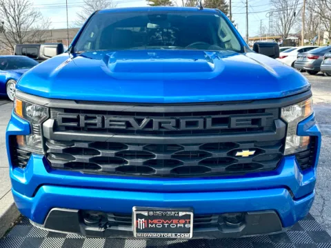 More photos of 2022 Chevrolet Silverado 1500 2WD Double Cab 147 in Custom at Midwest Motors, IN