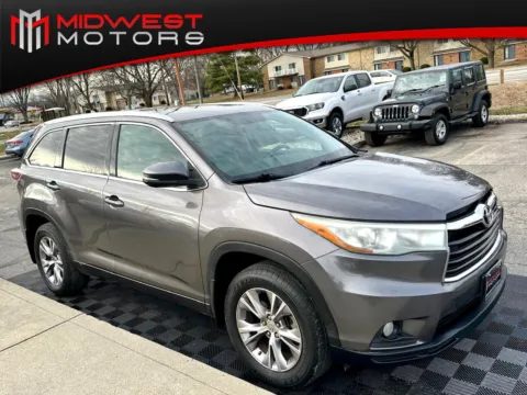 Gray 2015 Toyota Highlander FWD 4dr V6 XLE (Natl) for sale in Indianapolis, IN