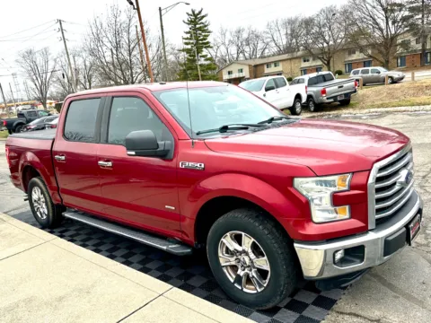 Photos of 2015 Ford F-150 2WD SuperCrew 157 in Lariat for sale in Indianapolis, IN at Midwest Motors