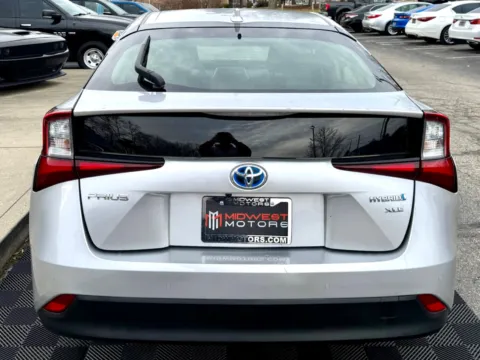 More photos of 2020 Toyota Prius XLE (Natl) at Midwest Motors, IN