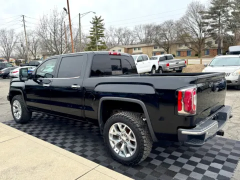 Another view of 2018 GMC Sierra 1500 4WD Crew Cab 143.5 in SLT for sale in Indianapolis, IN at Midwest Motors