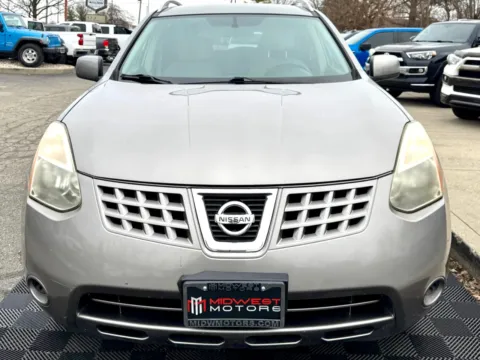 More photos of 2009 Nissan Rogue AWD 4dr SL at Midwest Motors, IN
