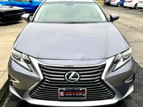 More photos of 2016 Lexus ES 350 4dr Sdn at Midwest Motors, IN