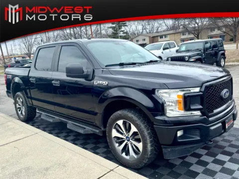 Black 2019 Ford F-150 XL 4WD SuperCrew 5.5 ft Box for sale in Indianapolis, IN