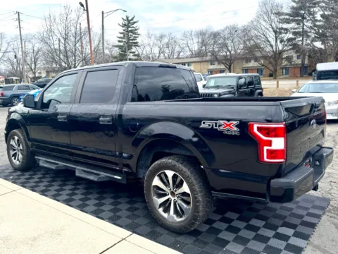 Another view of 2019 Ford F-150 XL 4WD SuperCrew 5.5 ft Box for sale in Indianapolis, IN at Midwest Motors
