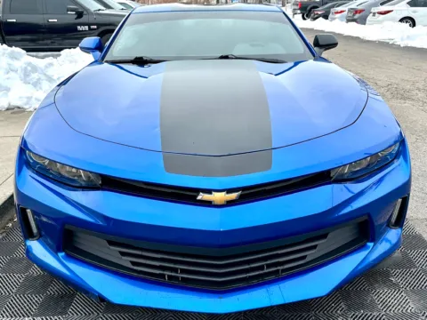 More photos of 2018 Chevrolet Camaro 2dr Cpe 1LT at Midwest Motors, IN