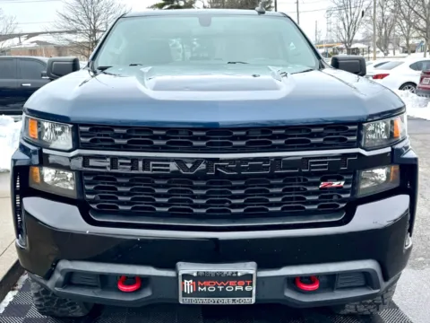 More photos of 2020 Chevrolet Silverado 1500 4WD Crew Cab 147 in Custom Trail Boss at Midwest Motors, IN