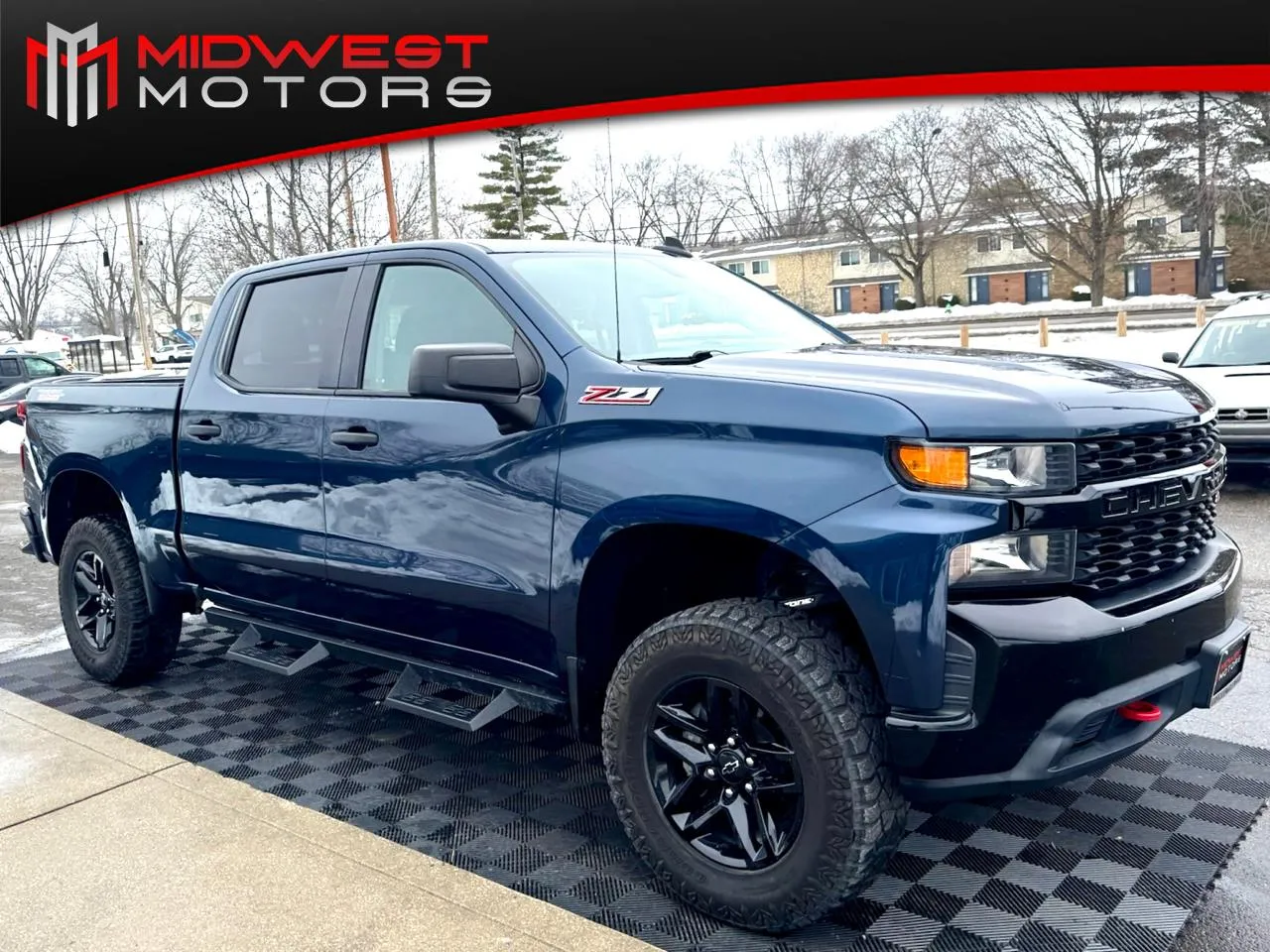 2020 Chevrolet Silverado 1500 4WD Crew Cab 147 in Custom Trail Boss for sale in Indianapolis, IN