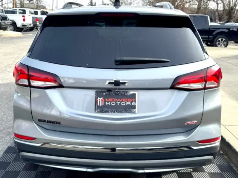 More photos of 2023 Chevrolet Equinox FWD 4dr RS at Midwest Motors, IN