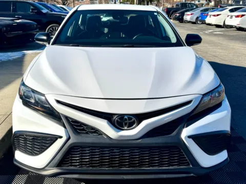 More photos of 2022 Toyota Camry SE Auto (Natl) at Midwest Motors, IN