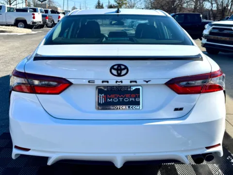 More photos of 2022 Toyota Camry SE Auto (Natl) at Midwest Motors, IN