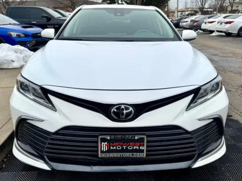 More photos of 2021 Toyota Camry LE Auto (Natl) at Midwest Motors, IN