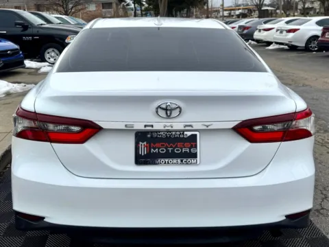 More photos of 2021 Toyota Camry LE Auto (Natl) at Midwest Motors, IN