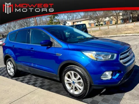 Blue 2019 Ford Escape SE 4WD for sale in Indianapolis, IN