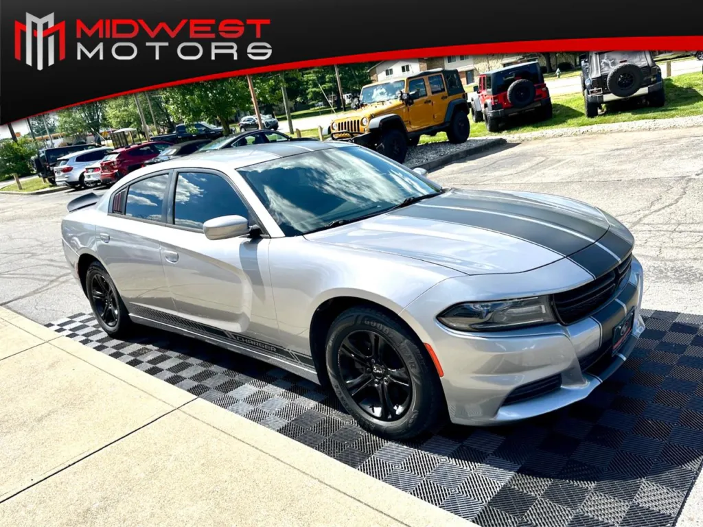 Used 2015 Dodge Charger 4dr Sdn SE RWD for sale in Indianapolis