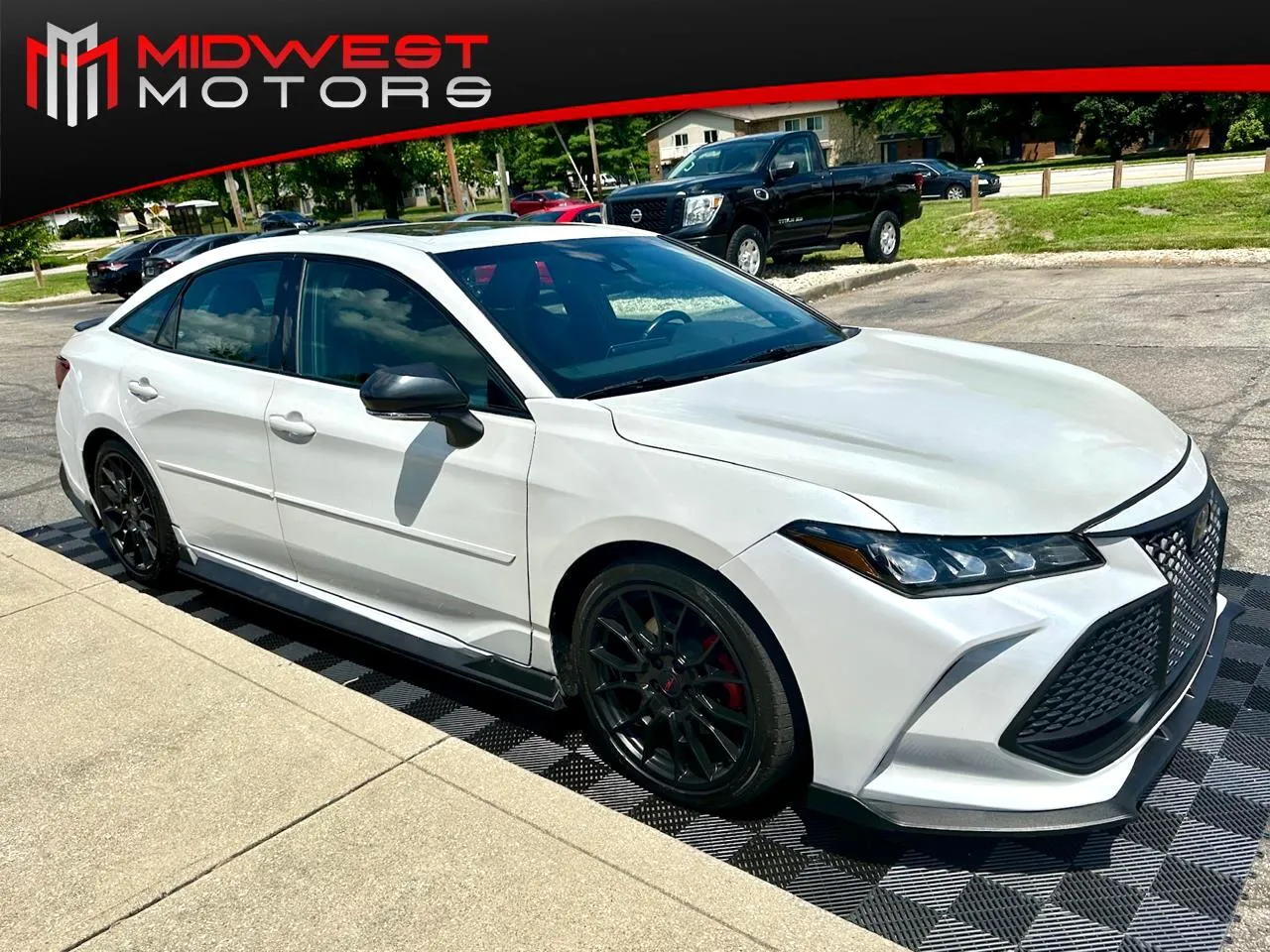White 2020 Toyota Avalon TRD (Natl) for sale in Indianapolis, IN