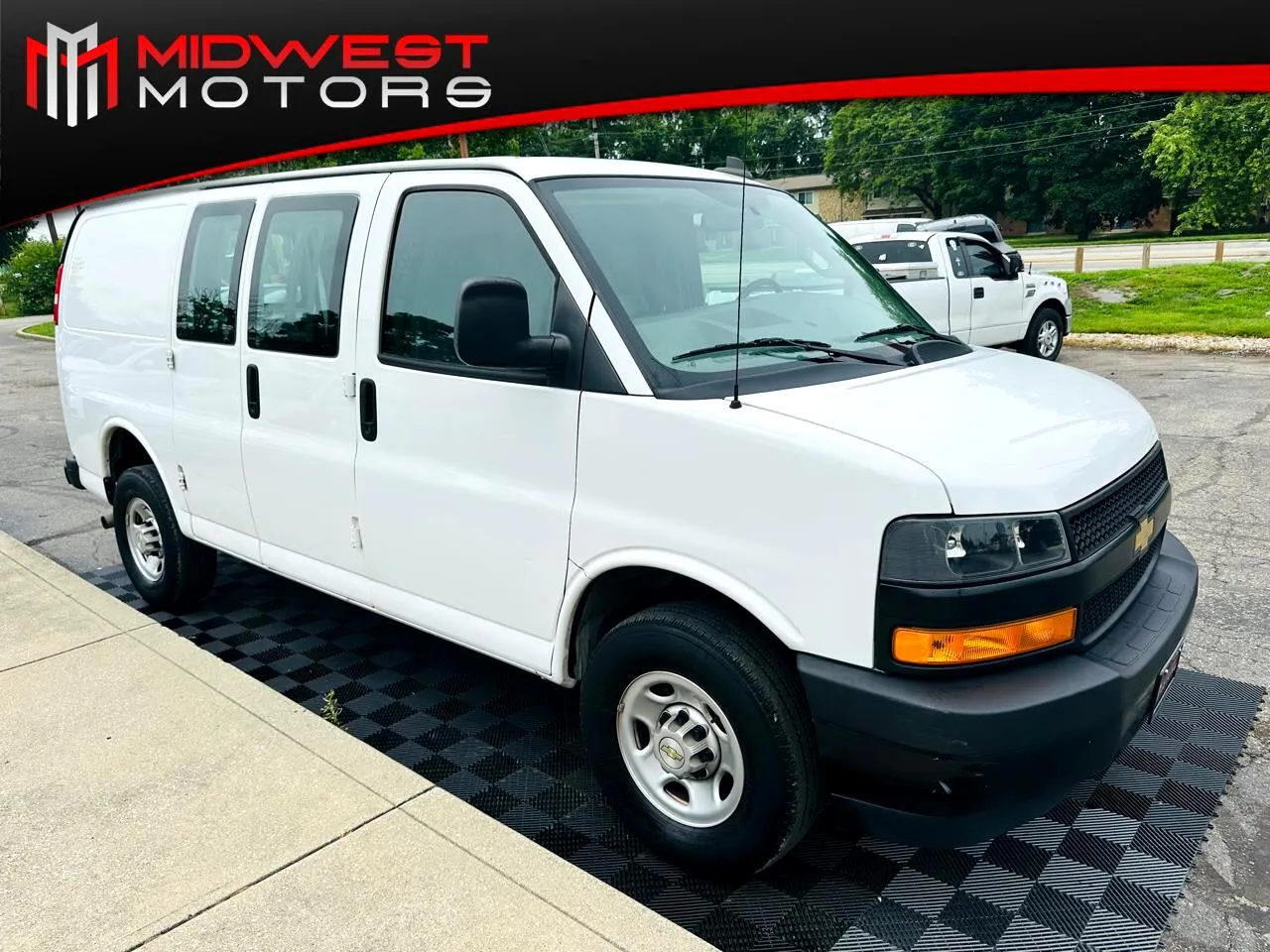 White 2022 Chevrolet Express Cargo Van RWD 2500 135 in for sale in Indianapolis, IN
