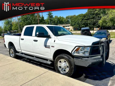 White 2018 RAM 2500 Tradesman 4x4 Crew Cab 6 ft4 in Box for sale in Indianapolis, IN