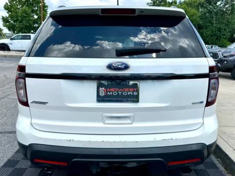 More photos of 2015 Ford Explorer 4WD 4dr Sport at Midwest Motors, IN