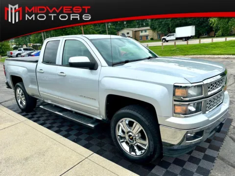 Silver 2015 Chevrolet Silverado 1500 2WD Double Cab 143.5 in LT w/1LT for sale in Indianapolis, IN