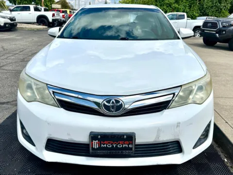 More photos of 2013 Toyota Camry 4dr Sdn I4 Auto LE (Natl) at Midwest Motors, IN
