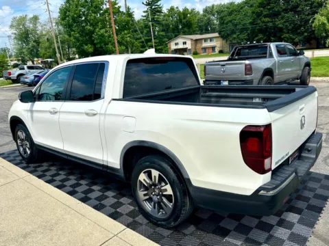 Another view of 2017 Honda Ridgeline RTL-T 4x2 Crew Cab 5.3 ft Bed for sale in Indianapolis, IN at Midwest Motors