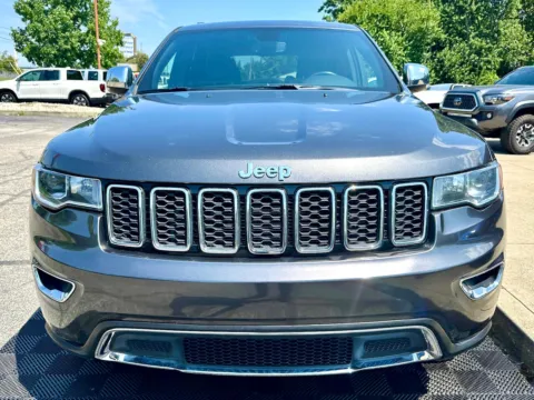 More photos of 2020 Jeep Grand Cherokee Limited 4x4 at Midwest Motors, IN
