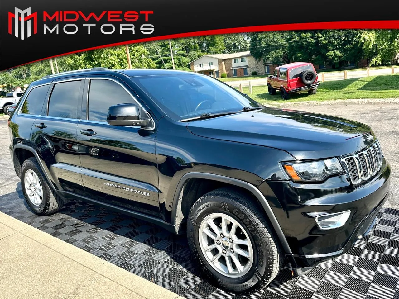 Black 2020 Jeep Grand Cherokee Altitude 4x4 for sale in Indianapolis, IN