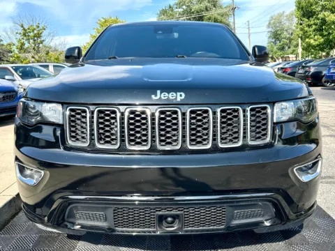 More photos of 2020 Jeep Grand Cherokee Altitude 4x4 at Midwest Motors, IN