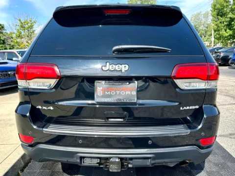 More photos of 2020 Jeep Grand Cherokee Altitude 4x4 at Midwest Motors, IN