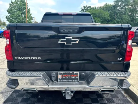 More photos of 2022 Chevrolet Silverado 1500 LTD 4WD Crew Cab 147 in  Limited LT w/1LT at Midwest Motors, IN